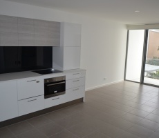 1 Bedrooms, Apartment, For Rent, Waterford Court, 1 Bathrooms, Listing ID 1036, Bundall, Queensland, Australia, 4217,