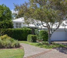 4 Bedrooms, House, For sale, Ashmore Road, 2 Bathrooms, Listing ID 1089, Benowa, Queensland, Australia, 4217,