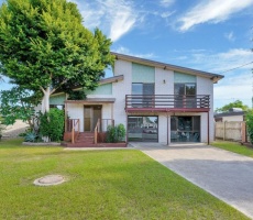 3 Bedrooms, House, For Rent, Ashmore Road, 2 Bathrooms, Listing ID 1130, Bundall, Queensland, Australia, 4217,