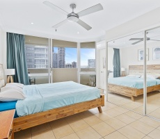 3 Bedrooms, Apartment, For sale, The Esplanade, 2 Bathrooms, Listing ID 1212, Surfers Paradise, Queensland, Australia, 4217,