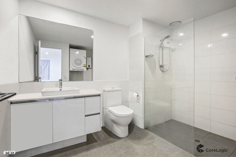 1 Bedrooms, Apartment, For sale, Waterford Street, 2 Bathrooms, Listing ID 1221, Bundall, Queensland, Australia, 4217,